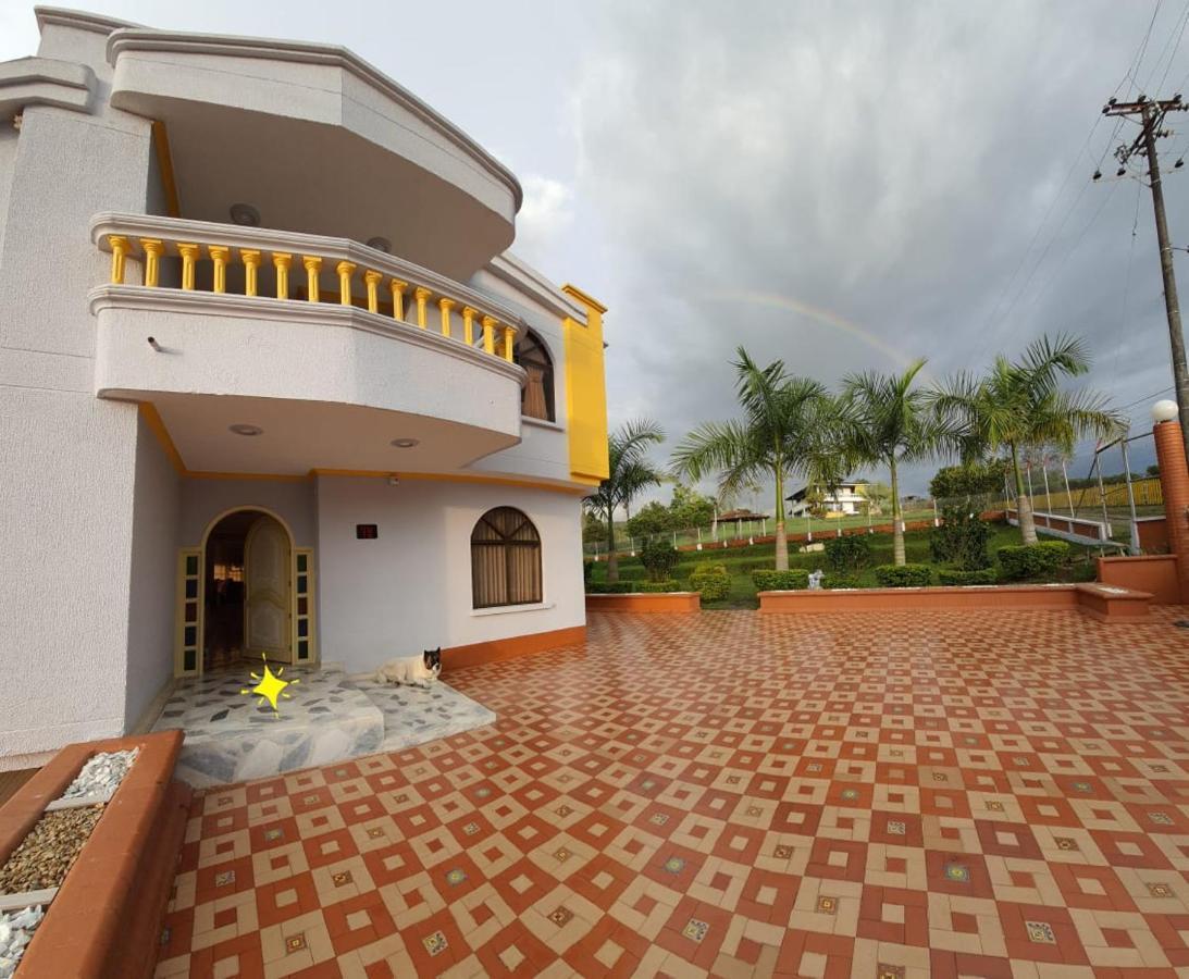 Hotel Casa Confort Santa Rosa de Cabal Bagian luar foto