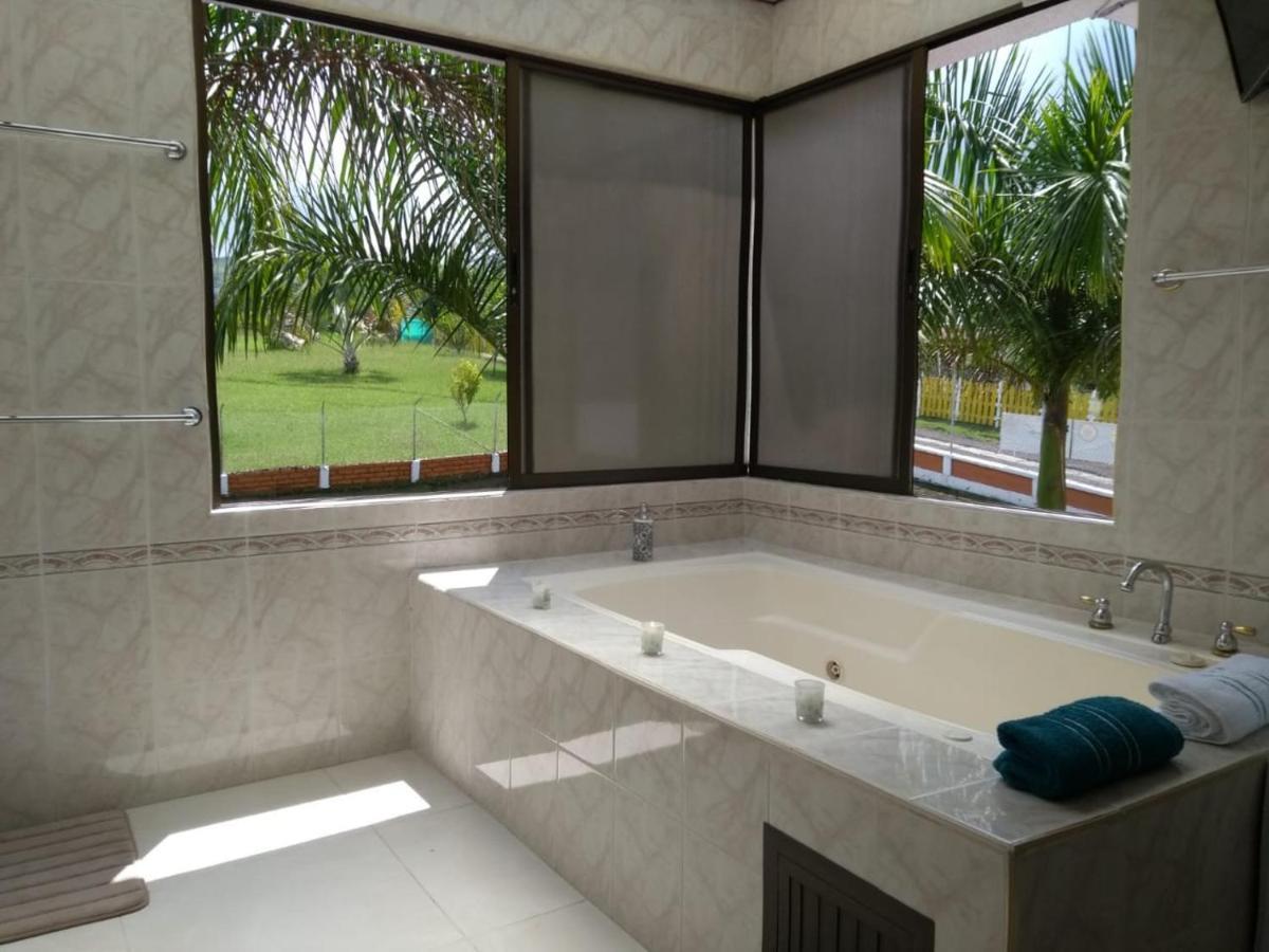 Hotel Casa Confort Santa Rosa de Cabal Bagian luar foto