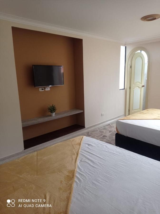 Hotel Casa Confort Santa Rosa de Cabal Bagian luar foto