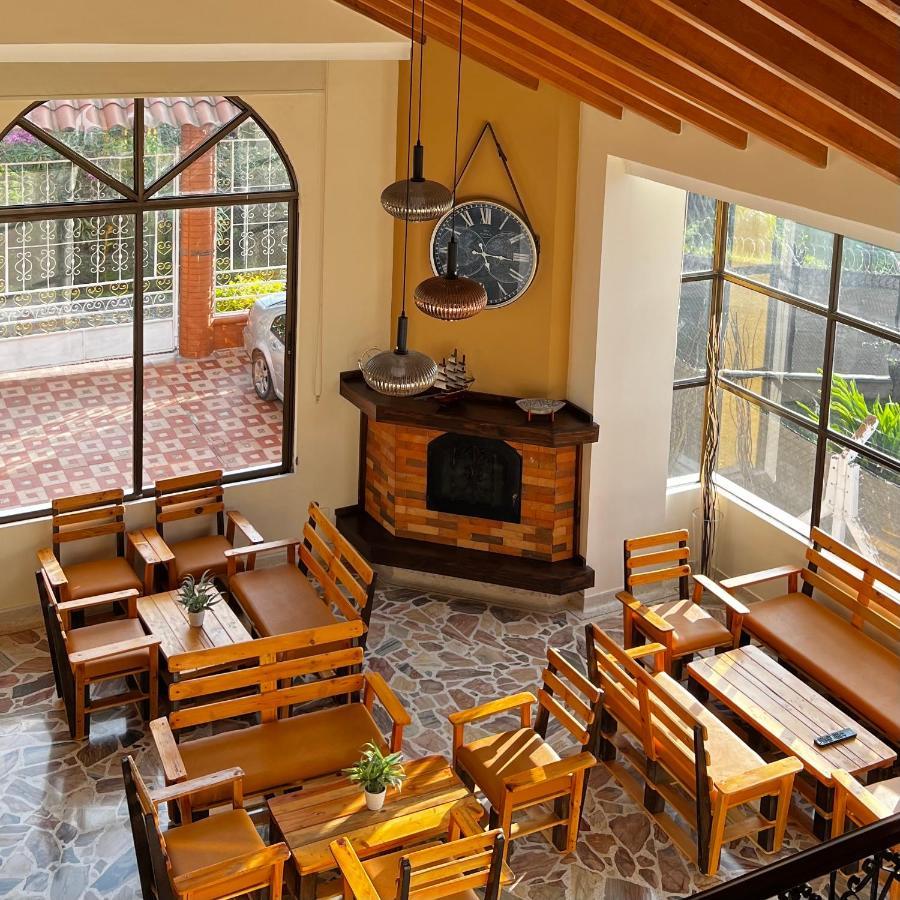 Hotel Casa Confort Santa Rosa de Cabal Bagian luar foto