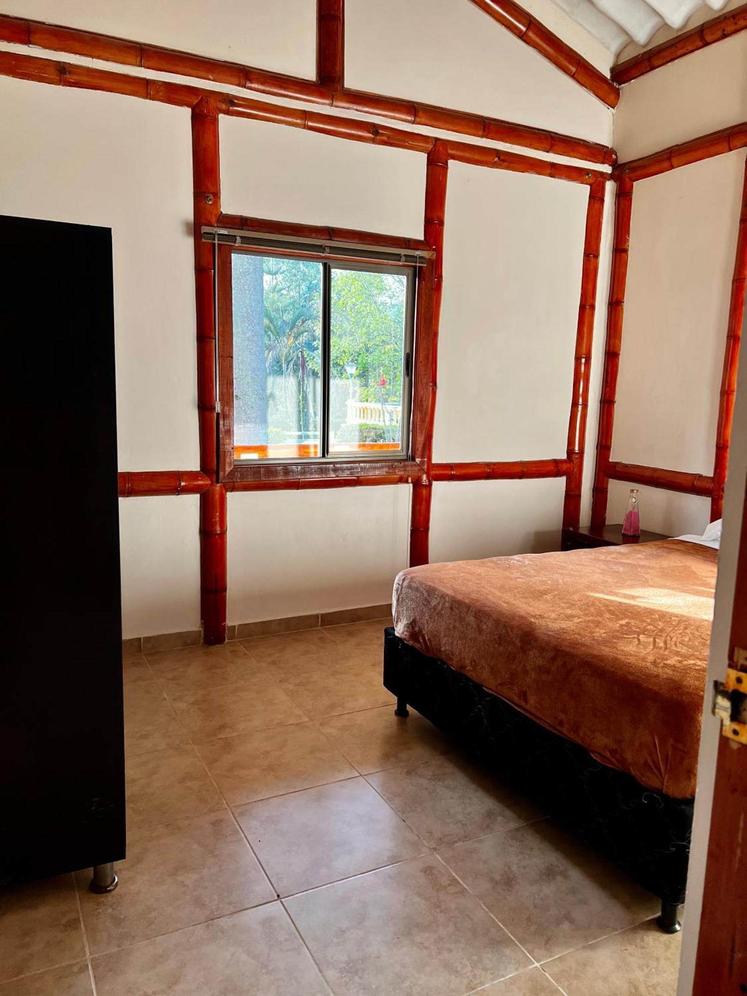 Hotel Casa Confort Santa Rosa de Cabal Bagian luar foto
