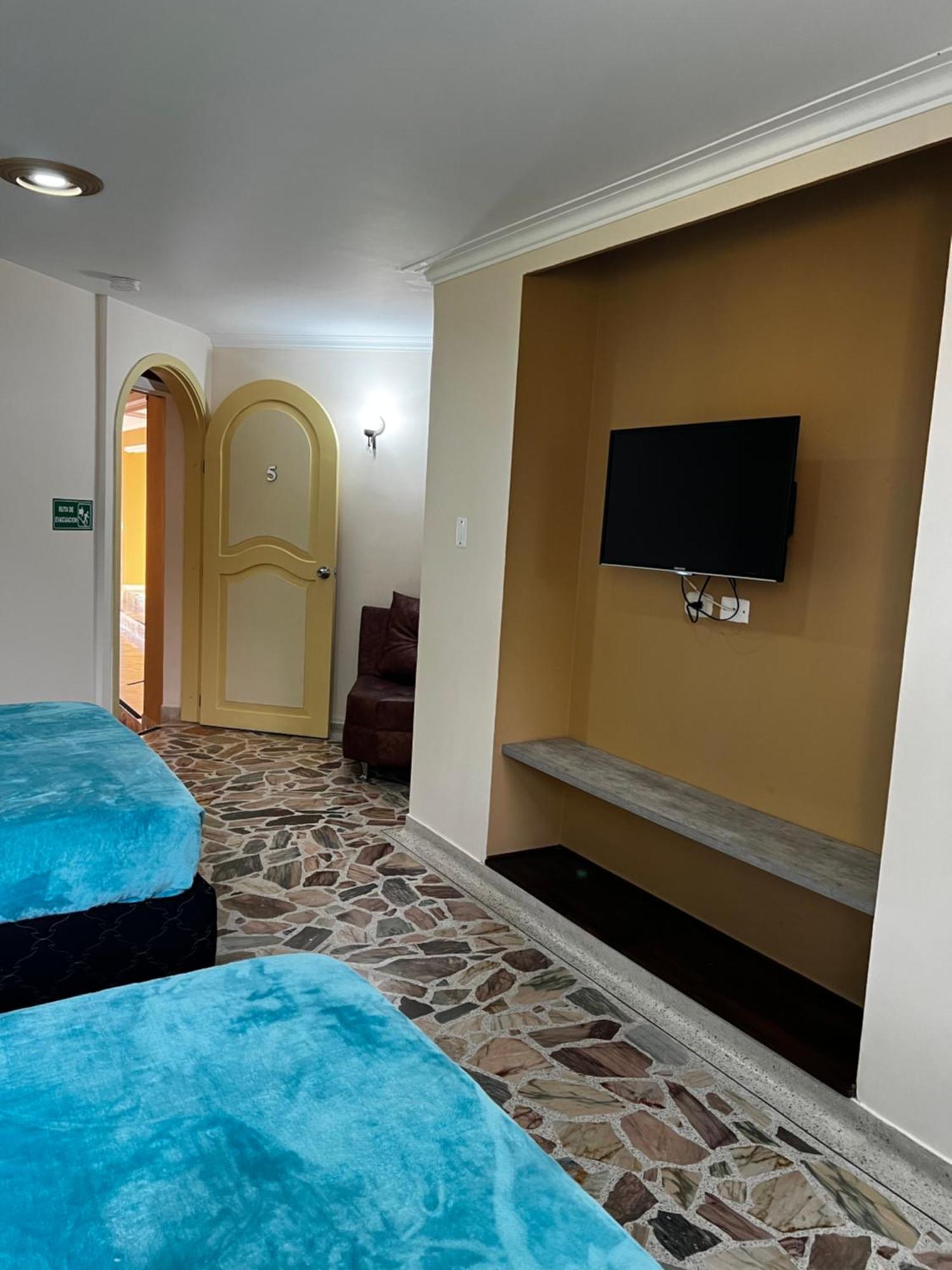 Hotel Casa Confort Santa Rosa de Cabal Bagian luar foto